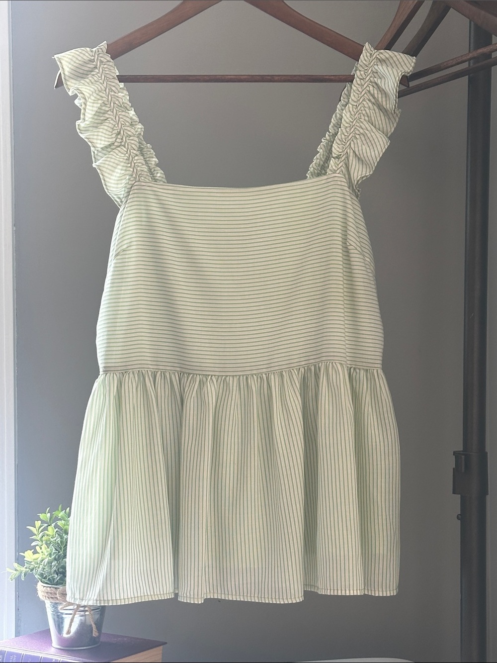 JODIFL Mint Green Stripe Ruffle Strap Babydoll Tank Top Women’s Large